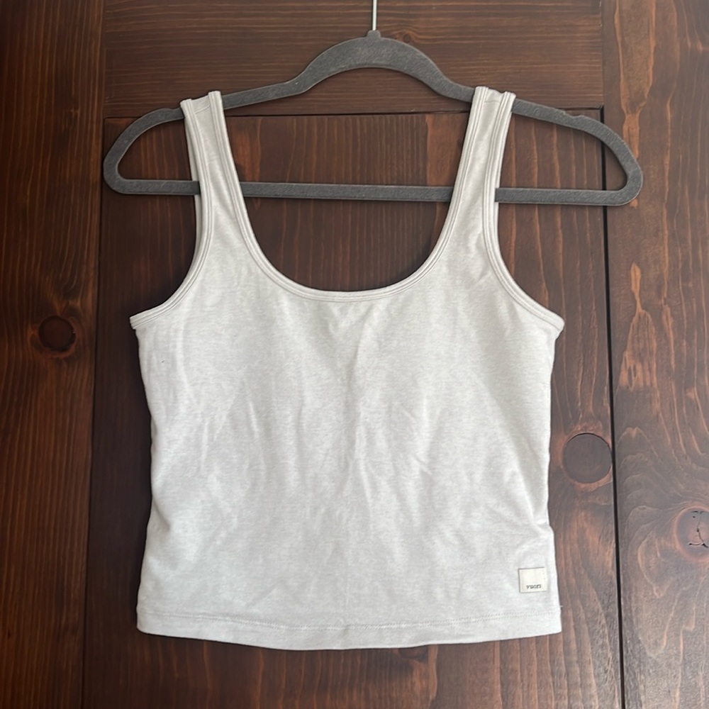 Vuori Halo Essential Tank